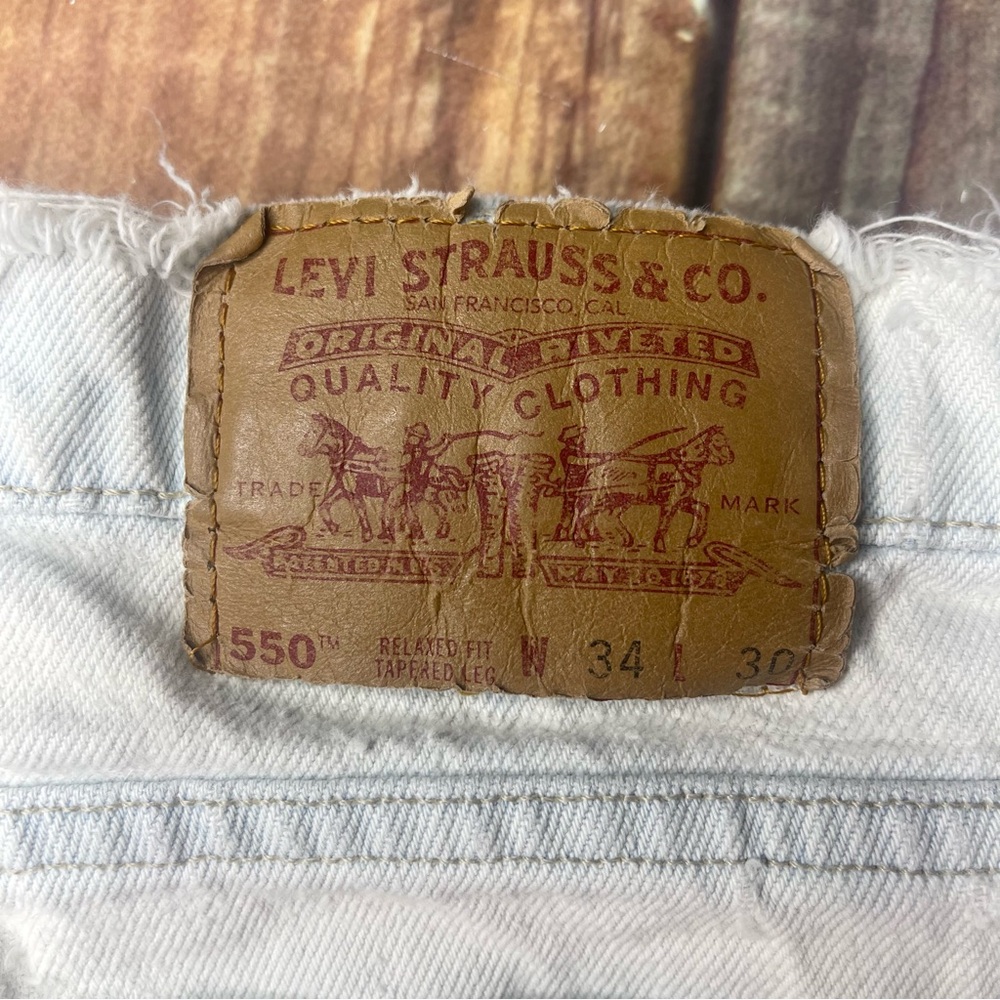 Levi's Vintage White Jean Shorts Frayed Hem Cut-Off Style - Picture 5 of 7